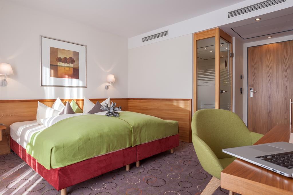 Hotel Waldhorn Kempten Luaran gambar